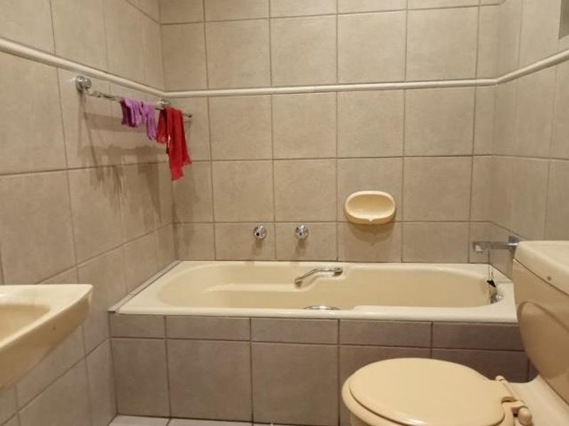 5 BEDROOMS -  (3 BEDROOMS - RENTAL), LARGE STAND – BOOMED AREA - Photo 7