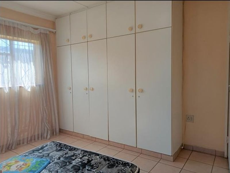 5 BEDROOMS -  (3 BEDROOMS - RENTAL), LARGE STAND – BOOMED AREA - Photo 6