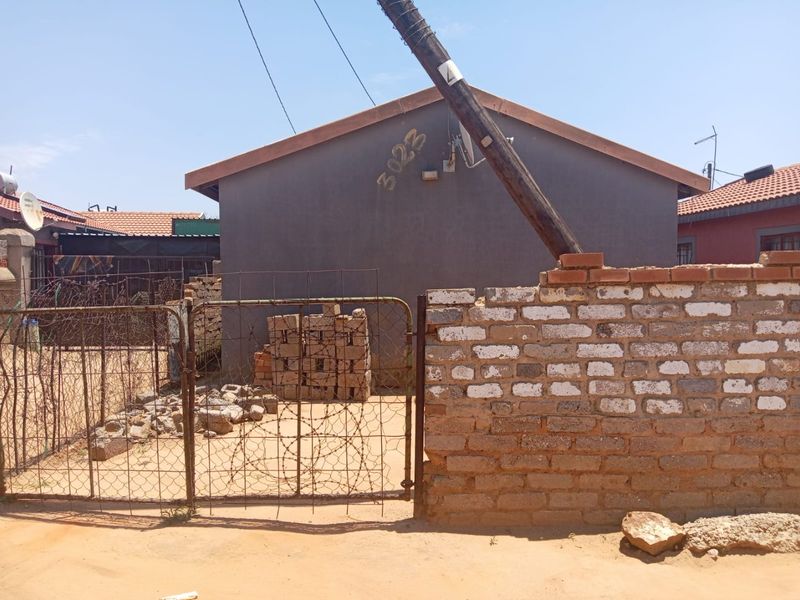 2 BEDROOM HOUSE FOR SALE - Photo 3