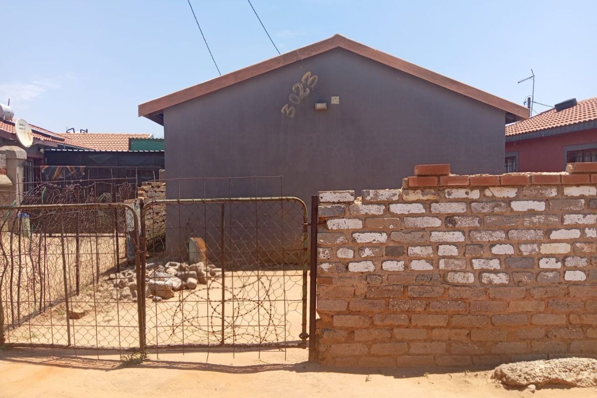 2 BEDROOM HOUSE FOR SALE - Photo 4
