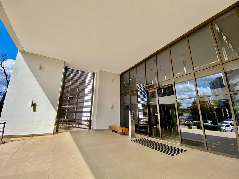 Premium Office Available In P-Grade Building - Photo 4