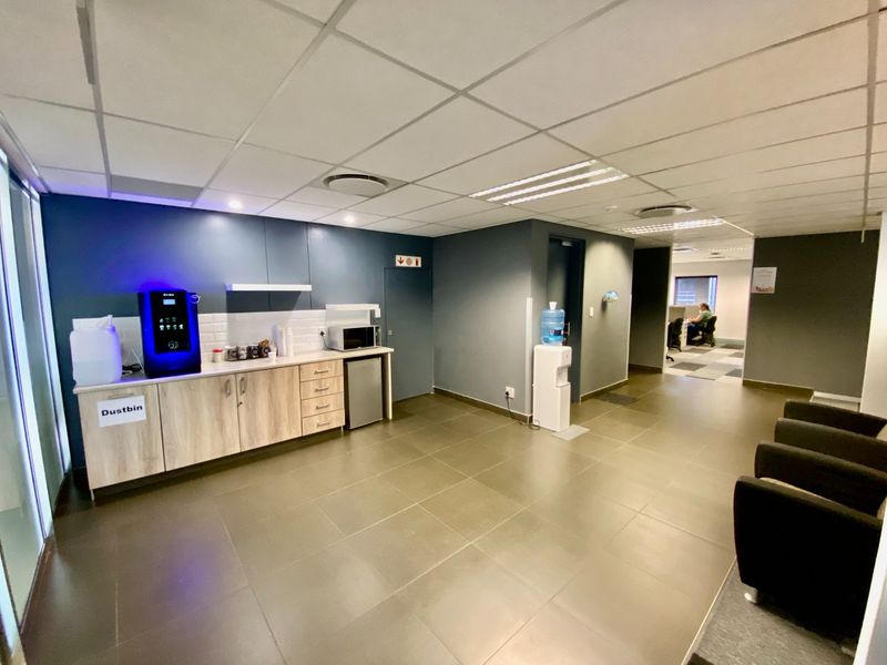 Premium Office Available In P-Grade Building - Photo 8