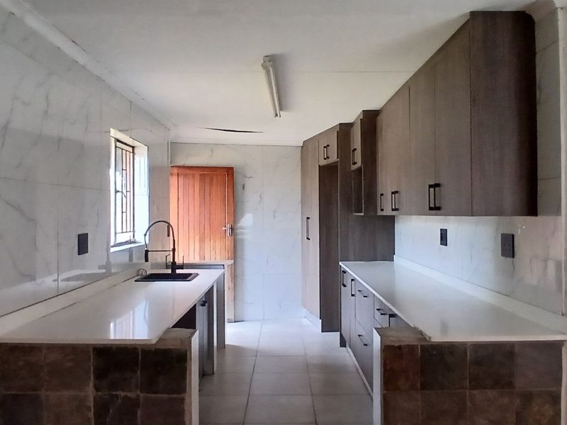 3 BEDROOMS, FIXER UP WITH FLATLET - Photo 10