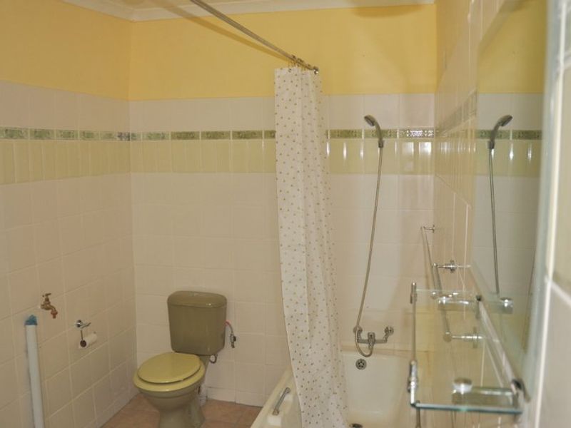 Triple-stand Investment Opportunity in Secure Kensington Street - Photo 5