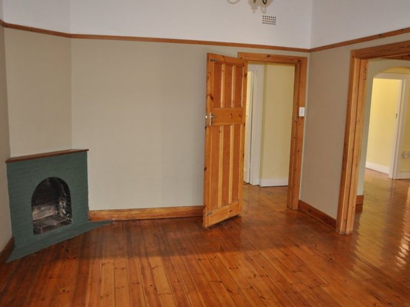 Triple-stand Investment Opportunity in Secure Kensington Street - Photo 9