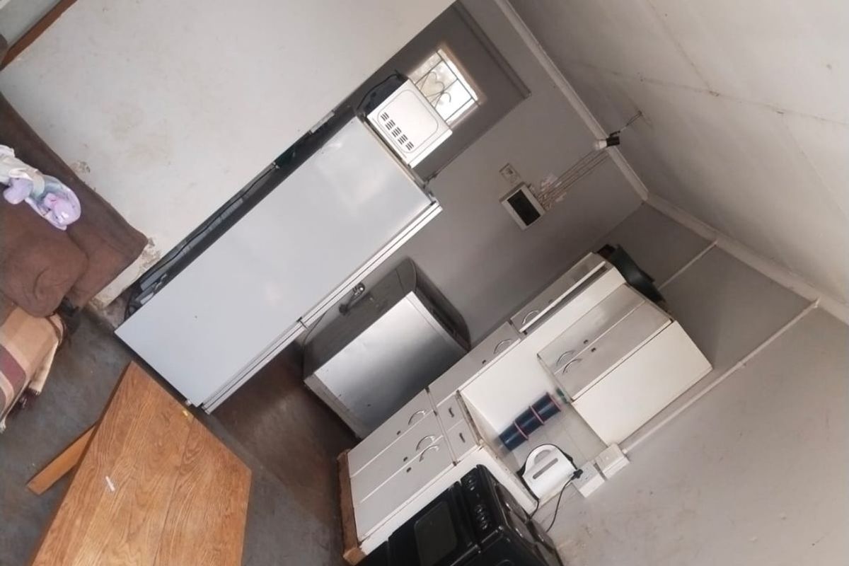 2 bedroom house  - Photo 5