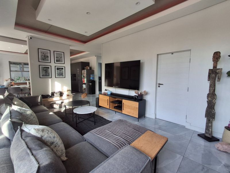 4 Bed Cluster + Staff/Office quarters - Photo 2
