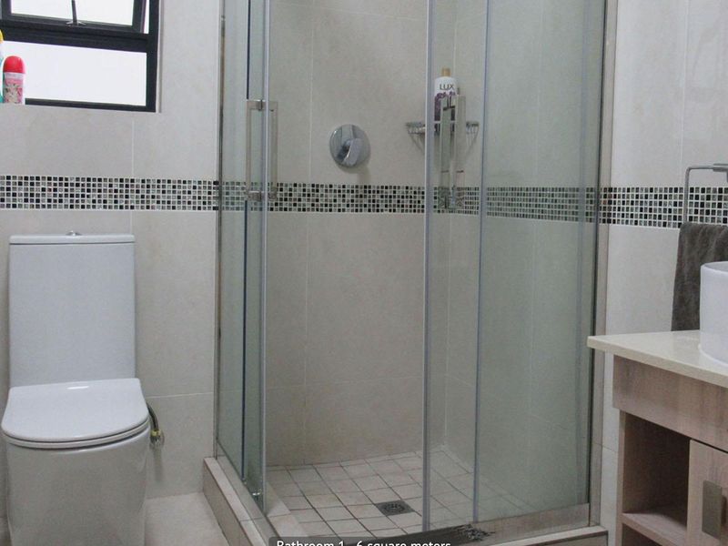 3 Bedroom Apartment / Flat for Sale in Noordhang - Photo 10