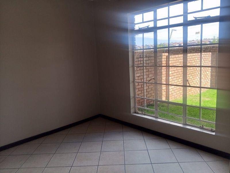2 Bed Apartment in Noordwyk for Rent - Photo 5