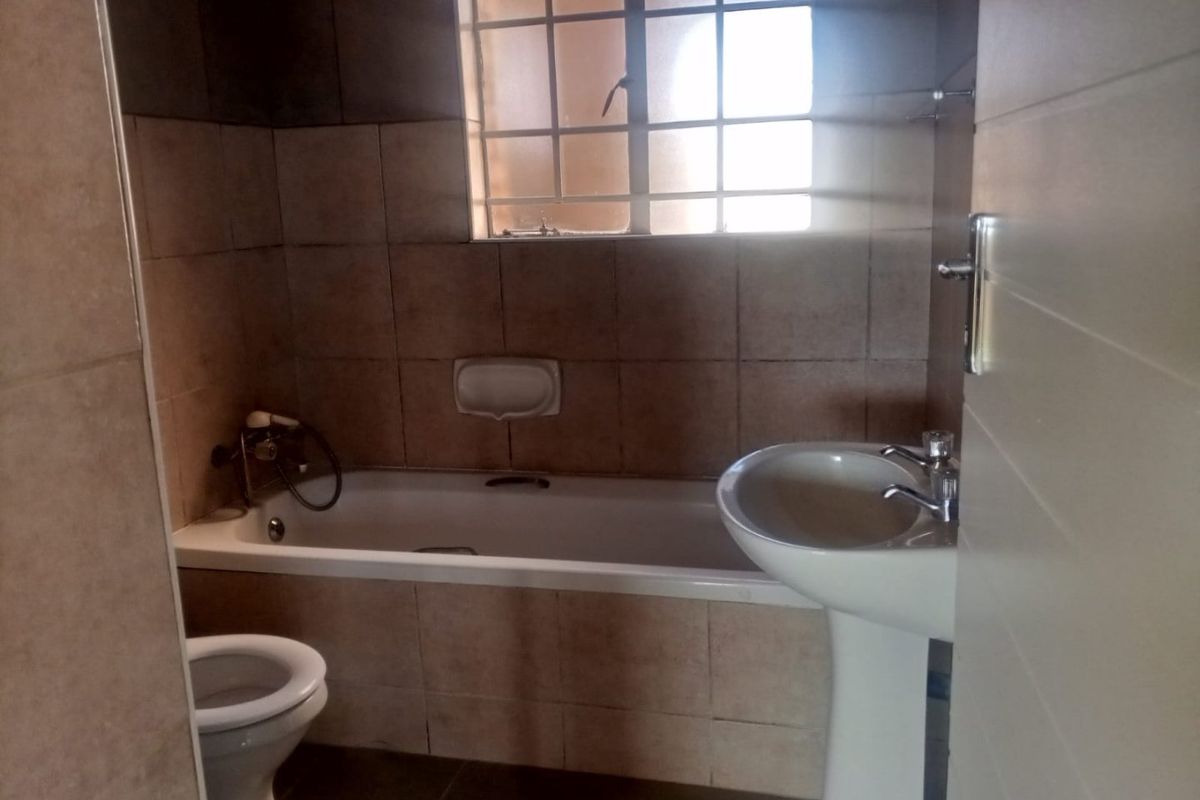 2 Bed Apartment in Noordwyk for Rent - Photo 4
