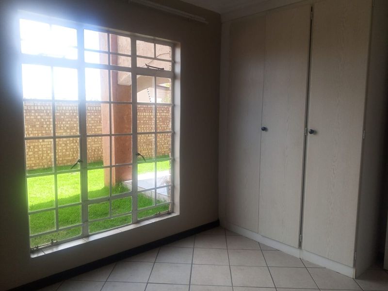 2 Bed Apartment in Noordwyk for Rent - Photo 6