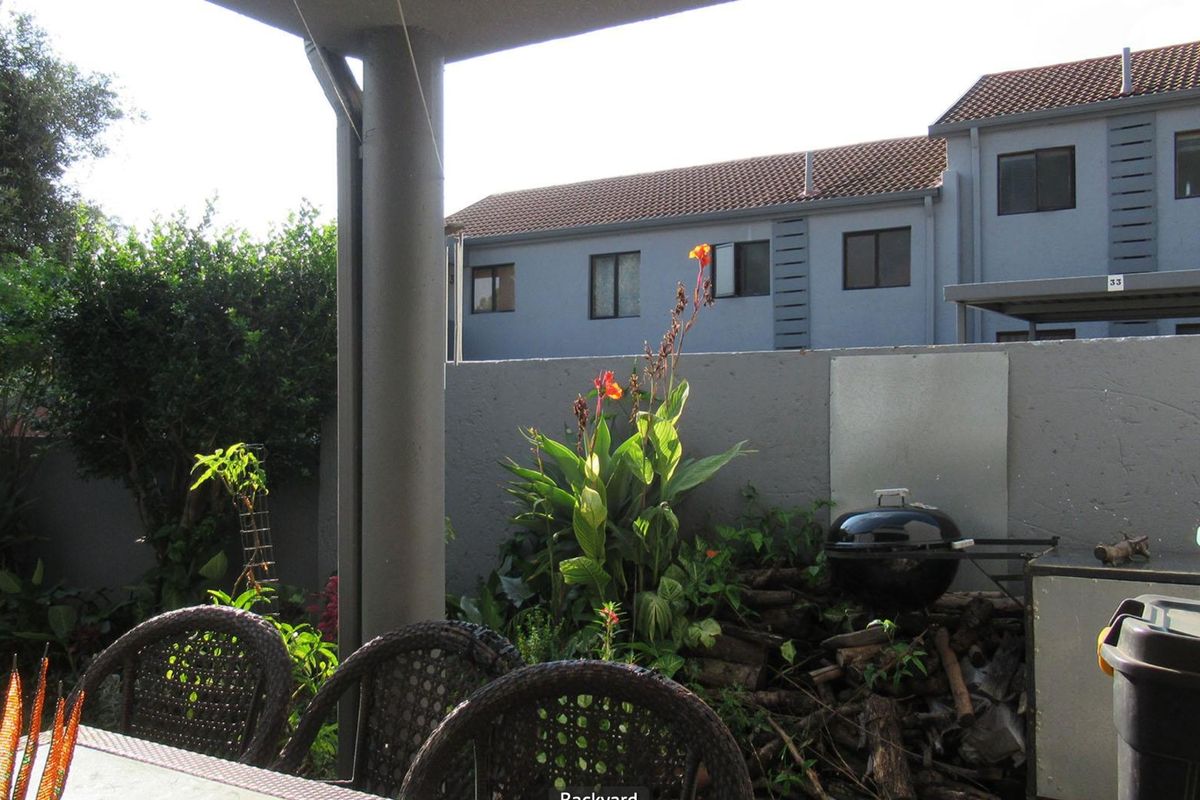 3 Bedroom Apartment / Flat for Sale in Bryanston - Photo 4