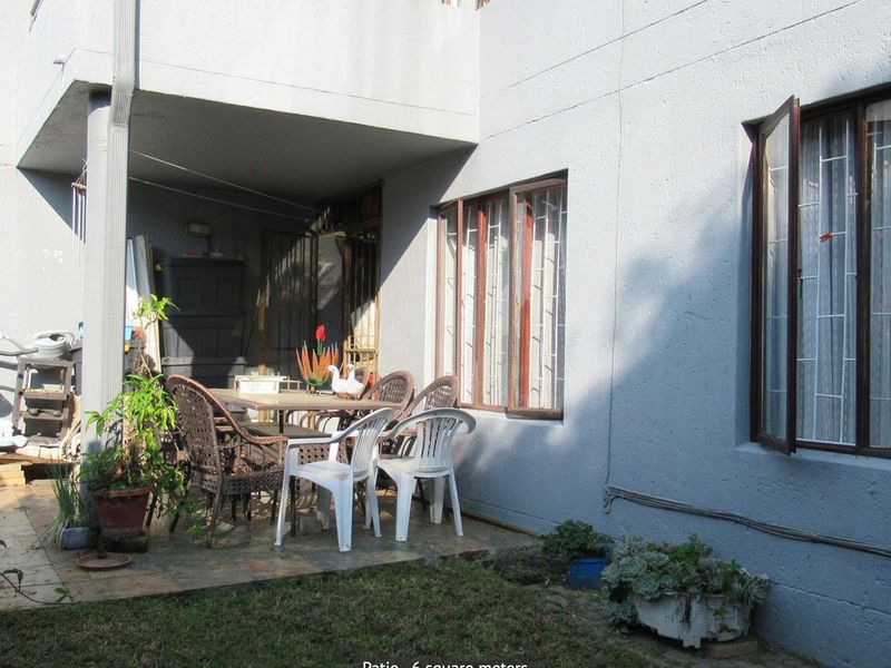 3 Bedroom Apartment / Flat for Sale in Bryanston - Photo 3