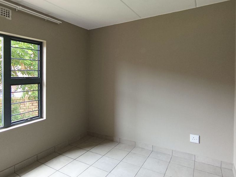 2 bedroom, 1 bathroom Ground floor Apartment in La Montagne  - Photo 10