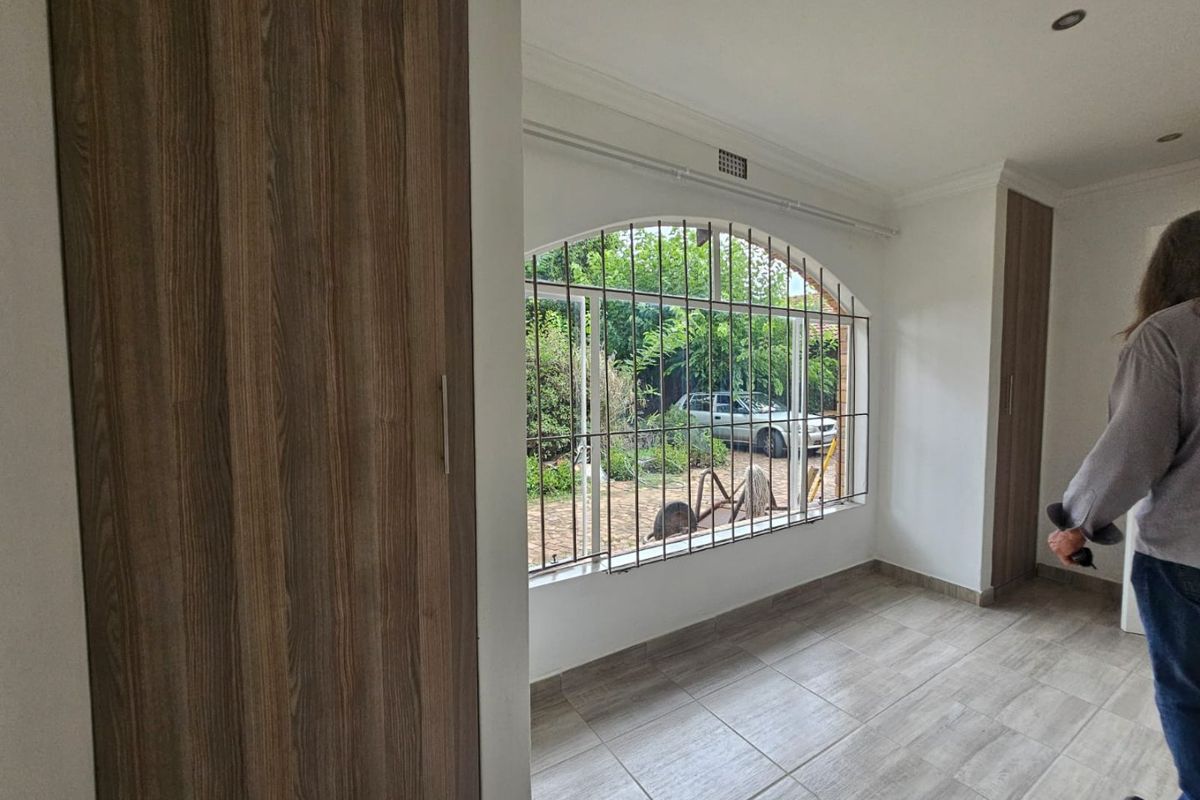 2 Bedroom Garden Cottage To Let - Photo 3