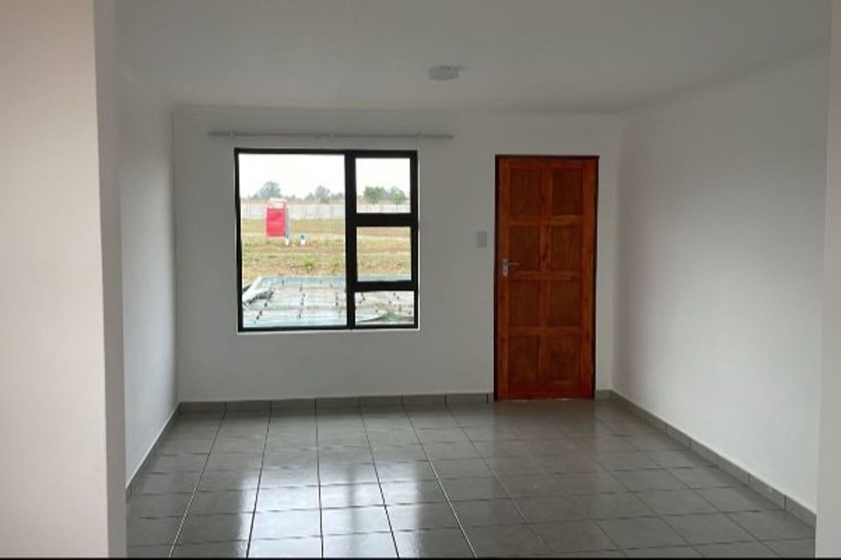 3 BEDROOM HOME FOR SALE - Photo 2