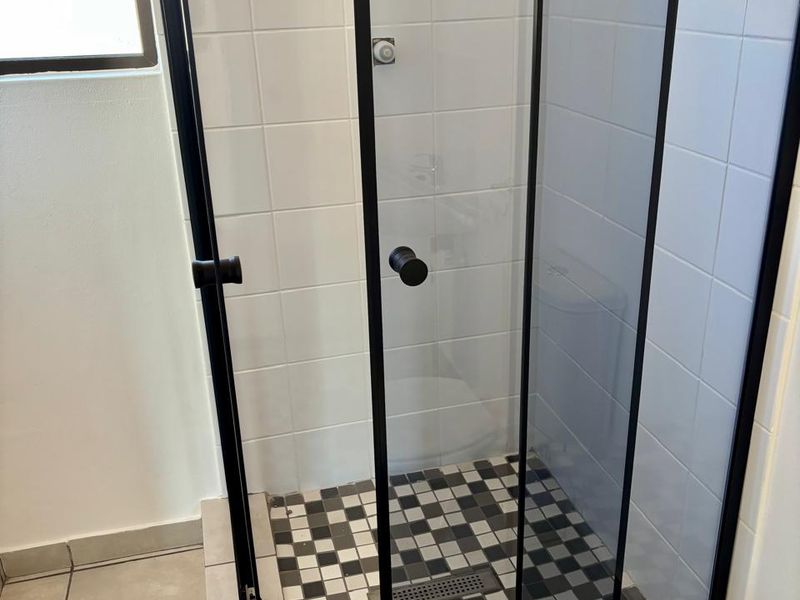 3 BEDROOM HOME FOR SALE - Photo 4
