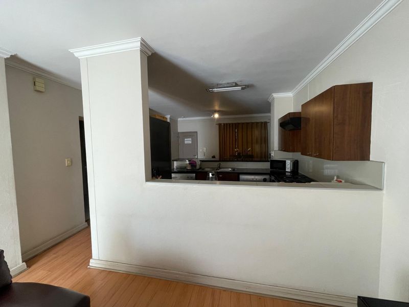 Spacious 2 Bed 2 Bath Furnished Apartment - Photo 9