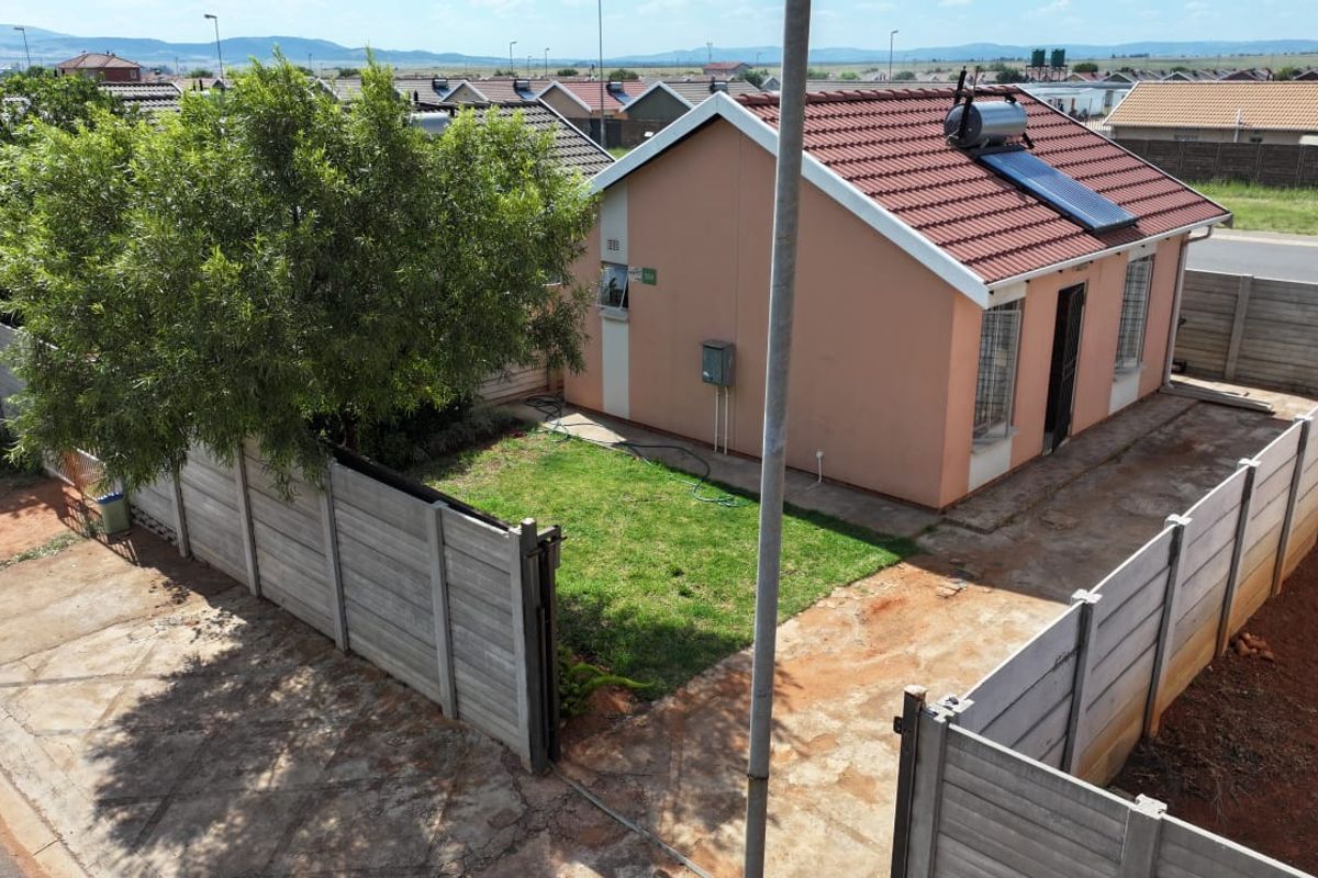 Spacious home at Sky City  - Photo 3