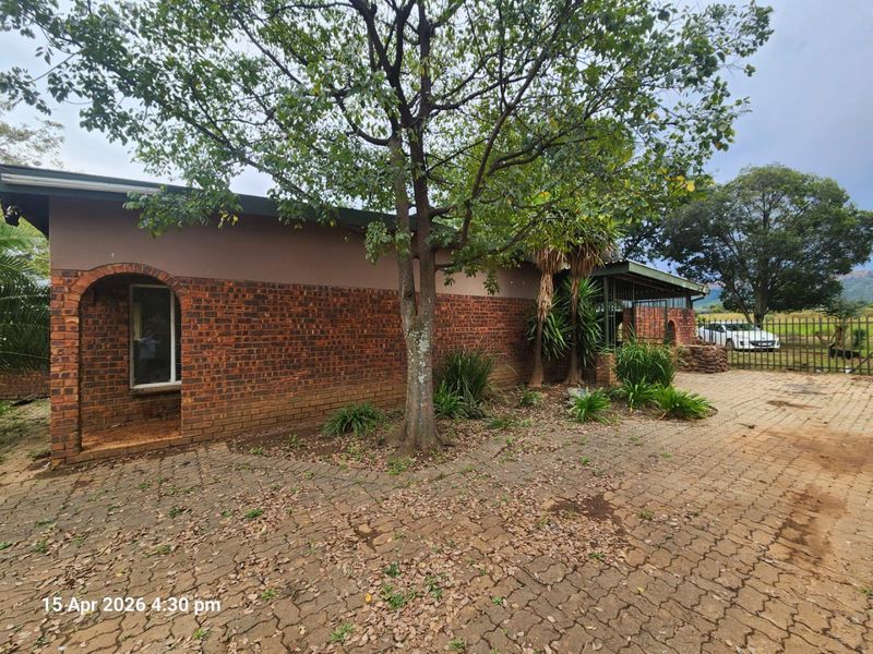 Prime 10 Hectare Investment Property  Endless Potential!  - Photo 5