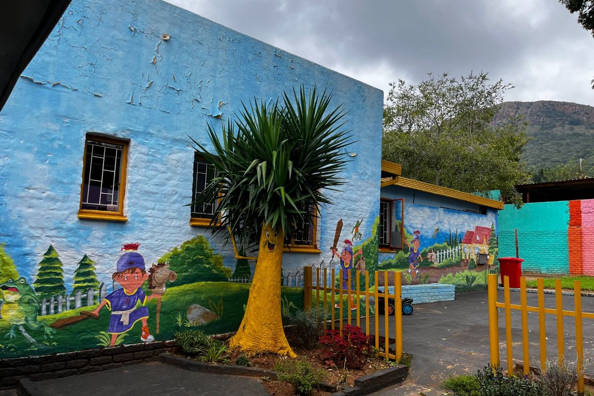 Exceptional Multi-Unit Property with Business Potential  Prime Location - Photo 4