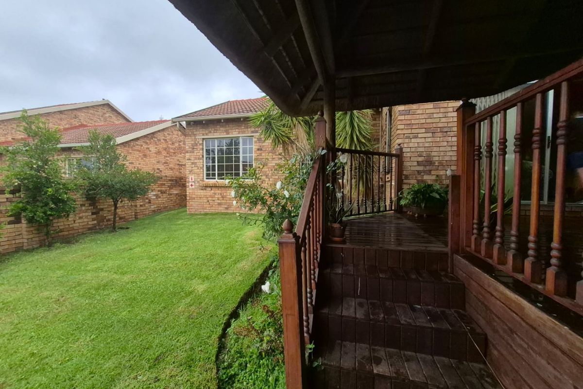 URGENT SALE  3-Bedroom Home in Secure, Well-Maintained Complex - Photo 2