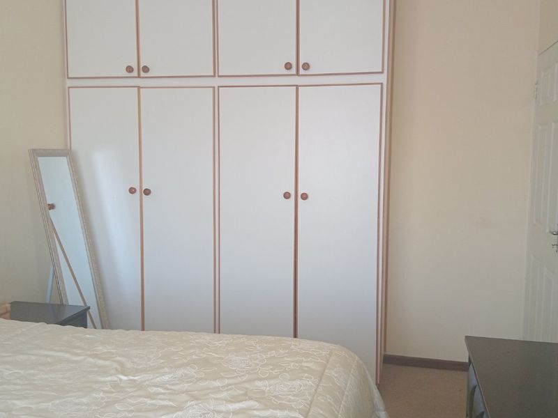 ""Cradock's Best Kept Secret: 2-Bedroom Townhouse for Sale"" - Photo 7