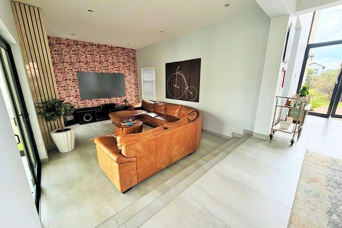 Walk into Comfort, Style & Peace of Mind - Photo 4
