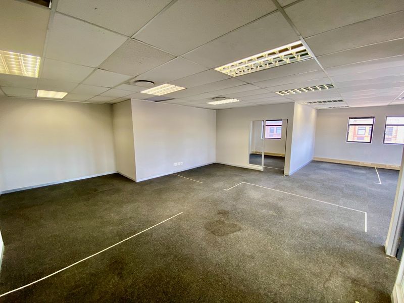 Modern Office Space To Let In Boardwalk - Photo 7