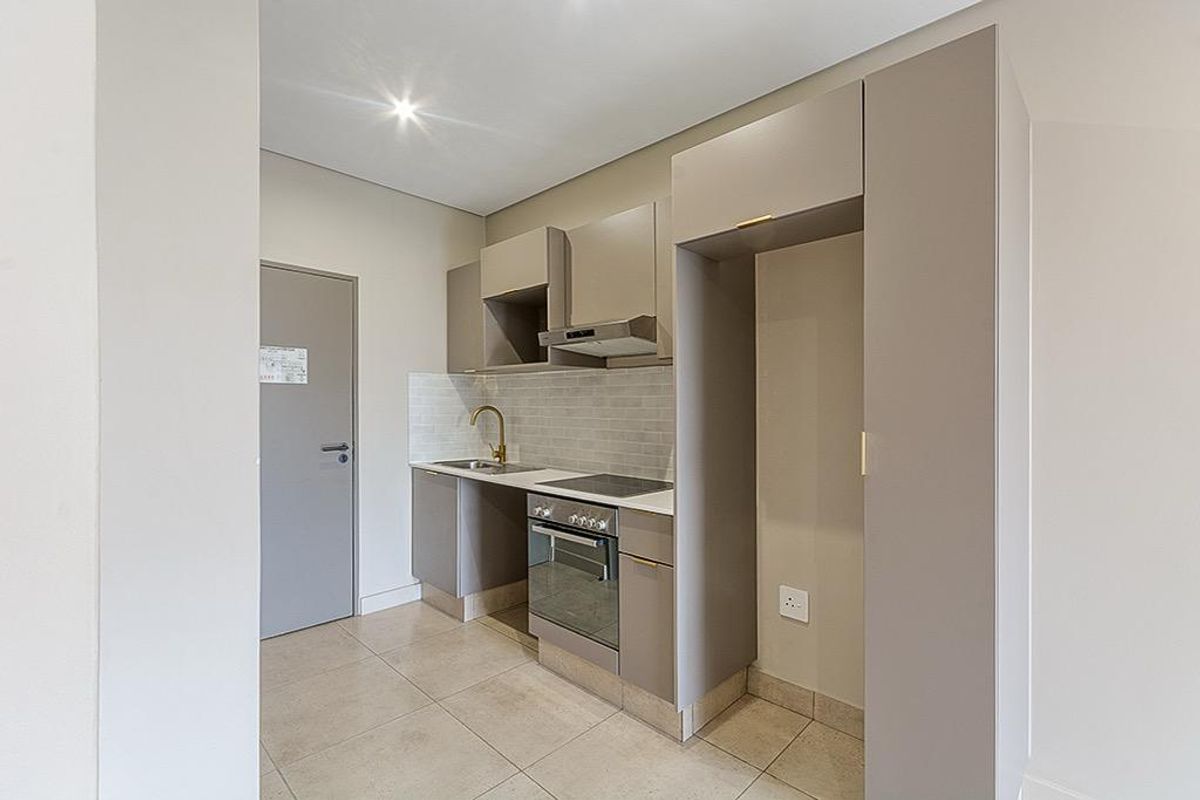 Modern Unfurnished Studio Apartment  - Photo 5