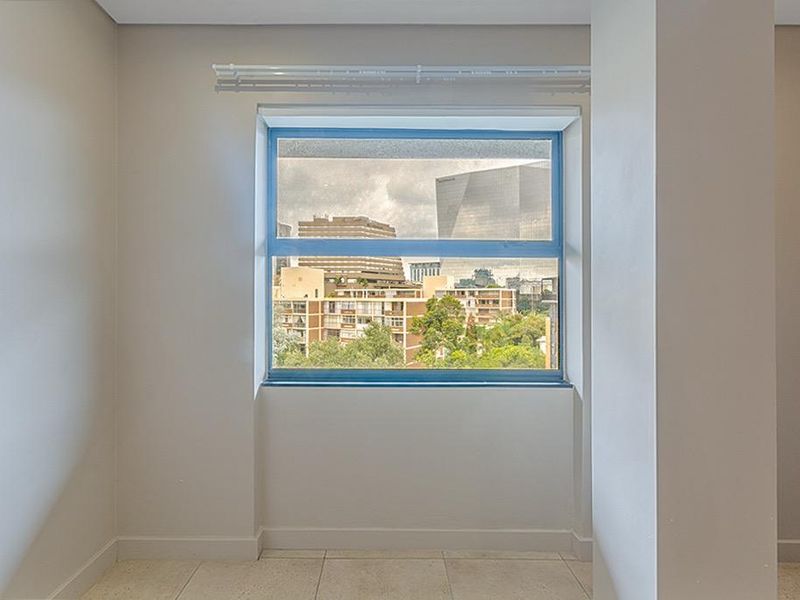Modern Unfurnished Studio Apartment  - Photo 9