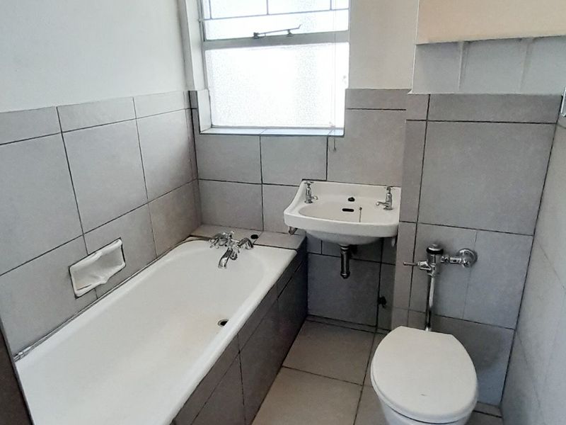 1 Bedroom Lock-Up-and-Go Apartment / Ideal Investment Opportunity – Parow, Oostersee (SideVale Court) - Photo 8