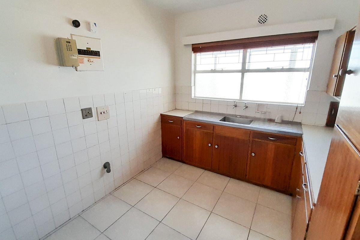 1 Bedroom Lock-Up-and-Go Apartment / Ideal Investment Opportunity – Parow, Oostersee (SideVale Court) - Photo 2