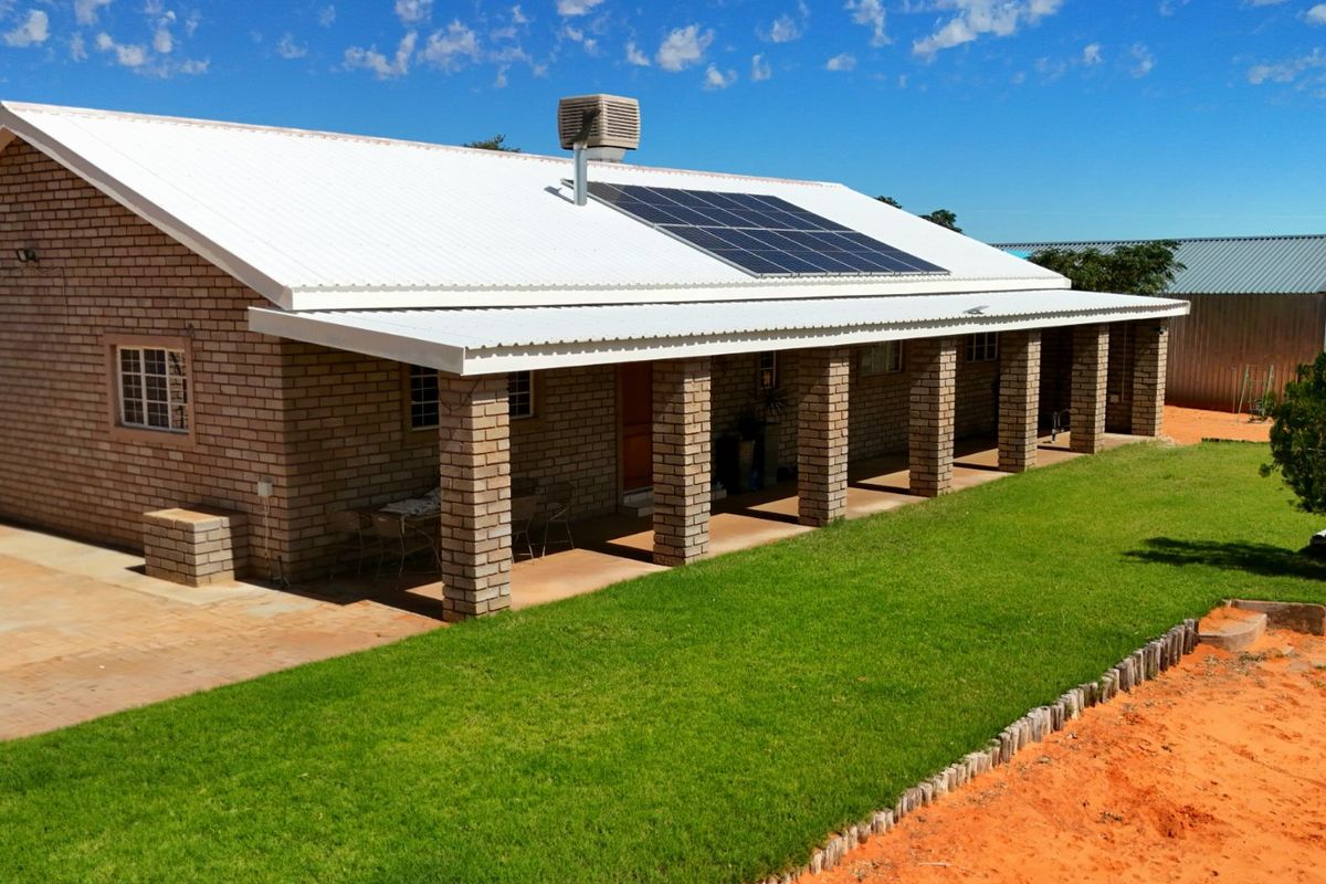 Exceptional Kalahari Farm – Golden Mile, Molopo River - Photo 2