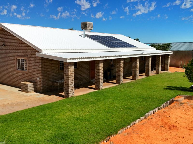 Exceptional Kalahari Farm – Golden Mile, Molopo River - Photo 2