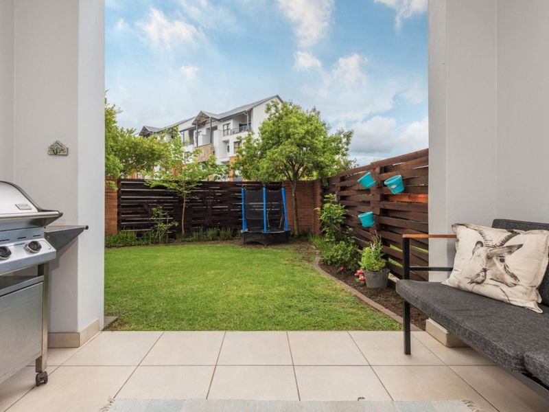 Modern Lifestyle Living in a Secure Estate – 3 Bedroom Flat for Sale!  - Photo 10
