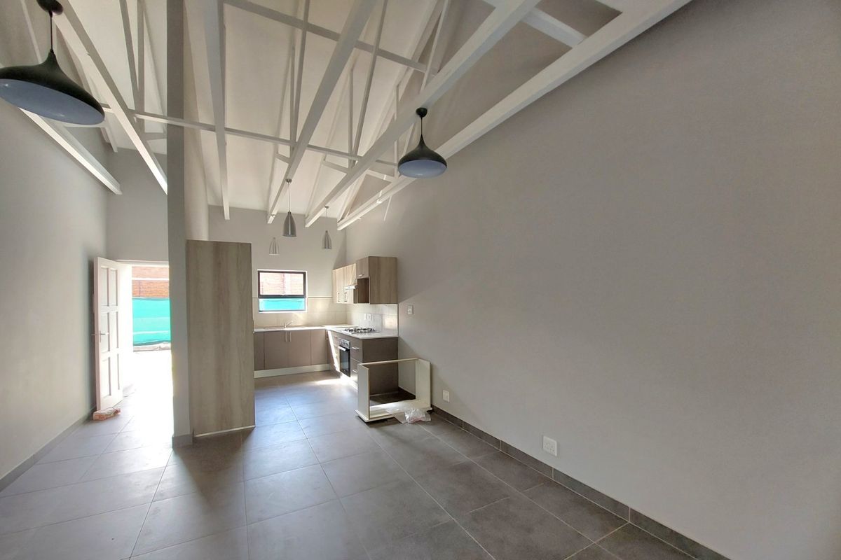 Secure, Serene Living for the Over 50s in Hartbeespoort - Photo 4