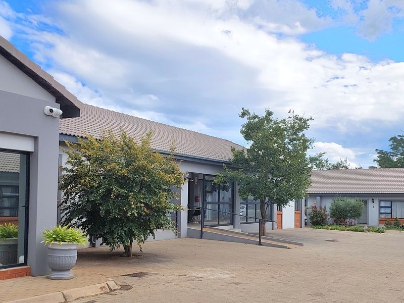 Secure, Serene Living for the Over 50s in Hartbeespoort - Photo 2