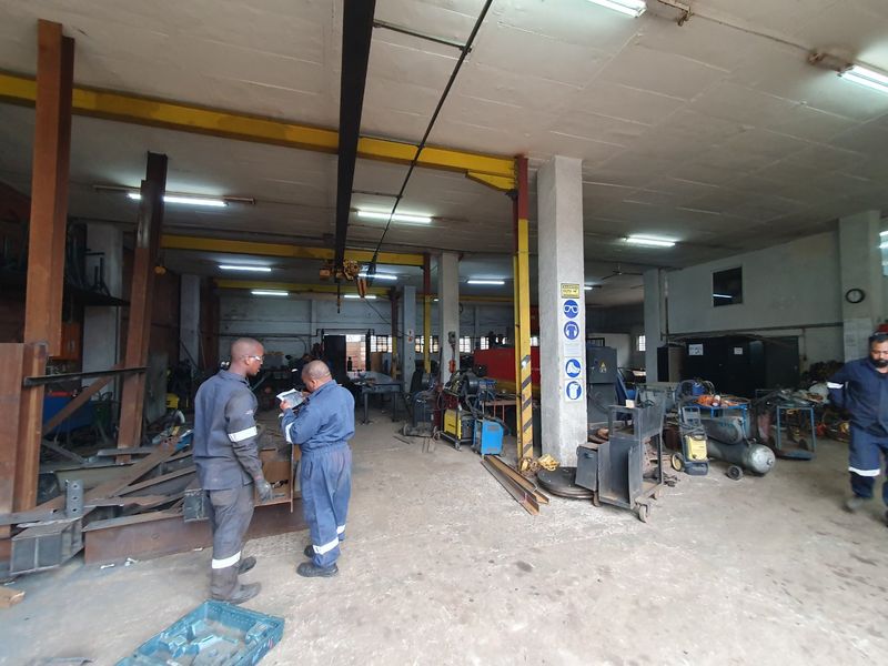 Prime Durban Industrial Space for Rent in Jacobs - Photo 2