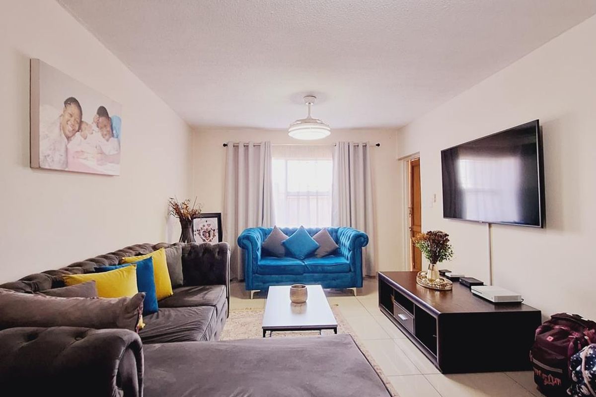 STUNNING DOUBLE STOREY TOWNHOUSE IN EDLEEN, KEMPTON PARK! - Photo 5