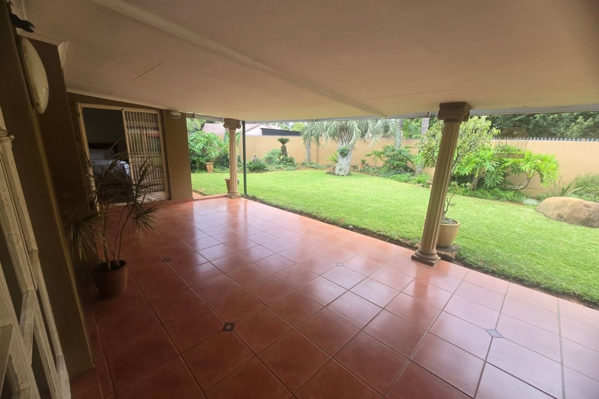 Luxury Family Home With Exceptional Features - Photo 3