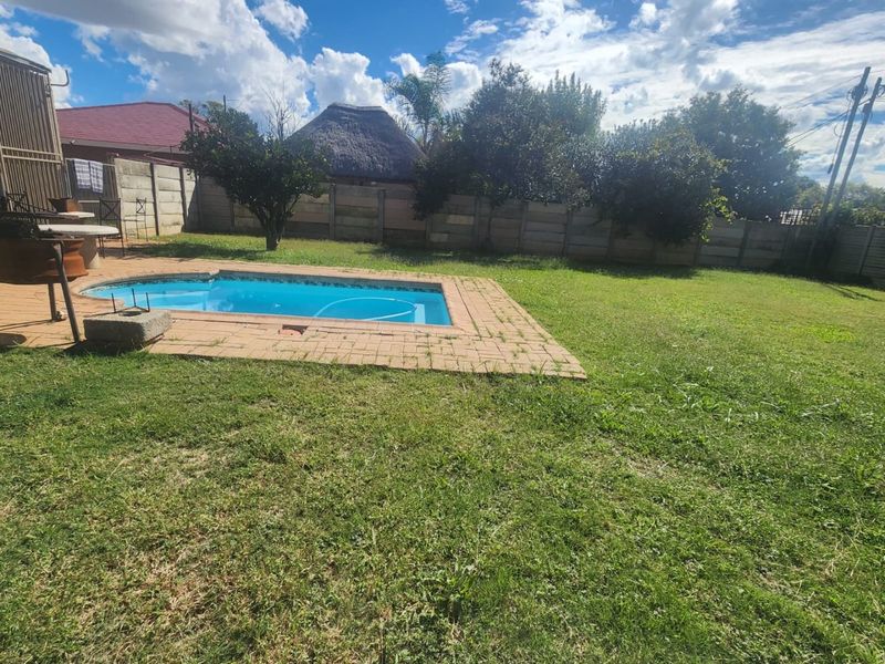 3 Bedroom house For sale in Declercqville - Photo 4