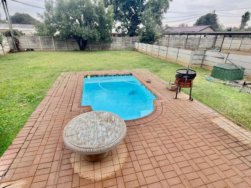 3 Bedroom house For sale in Declercqville - Photo 8