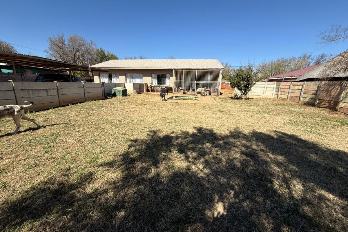 3 Bedroom house For sale in Declercqville - Photo 3