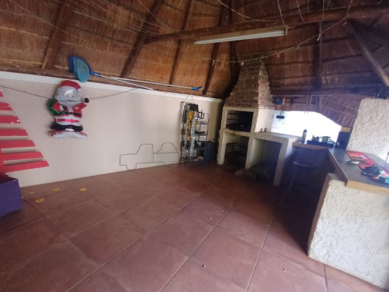 3 Bedroom House for Sale in Doringkruin - Photo 9