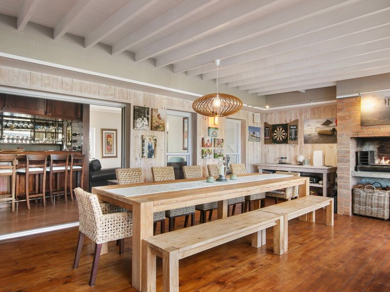 Exceptional Waterfront Living with Iconic Views - Photo 6