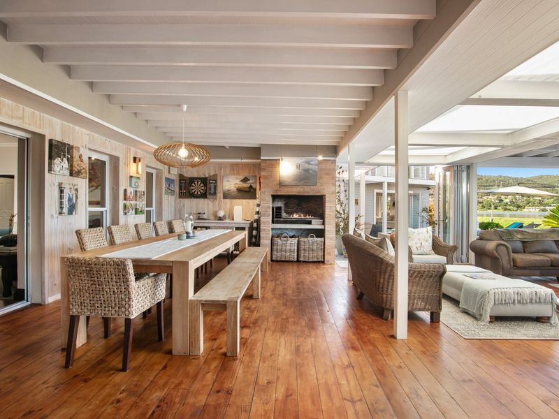 Exceptional Waterfront Living with Iconic Views - Photo 5