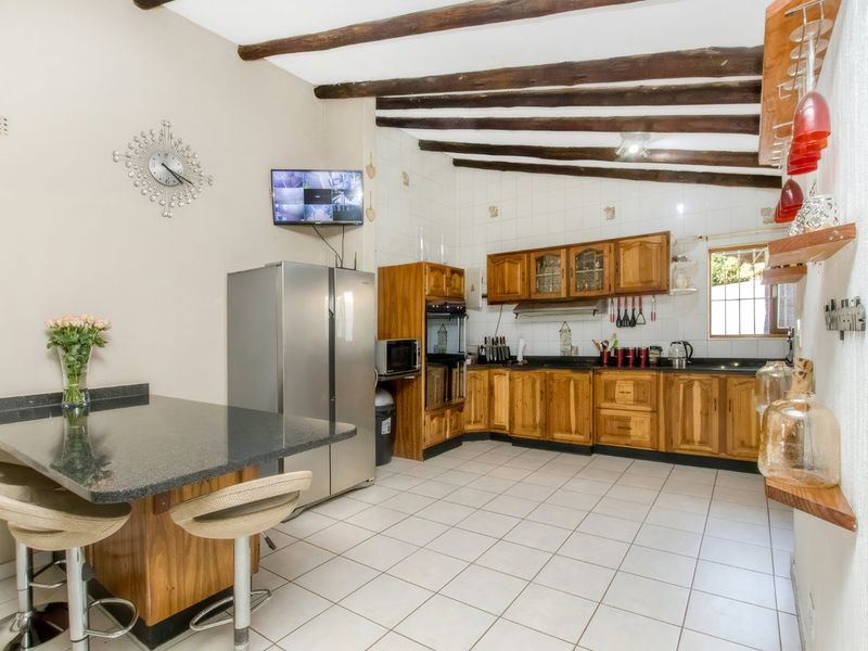 A Home That Lives Easy and Entertains Even Better - Photo 8