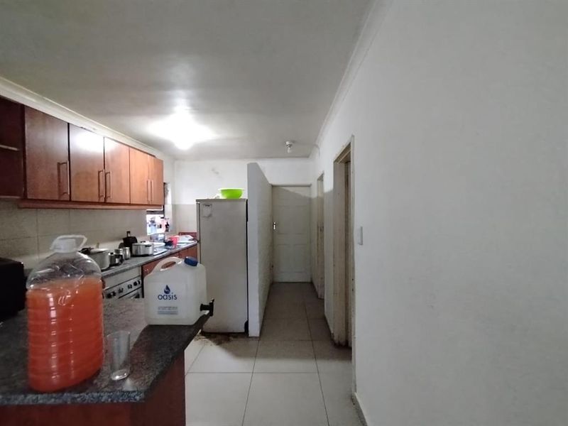 2 BED GROUND FLOOR FOR SALE IN GOLDEN OLDIE EIKENHOF FLATS - Photo 8