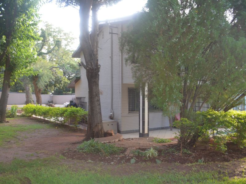 This architectural masterpiece is proudly located in the prime residence of Wilkoppies and is calling your name!! - Photo 9